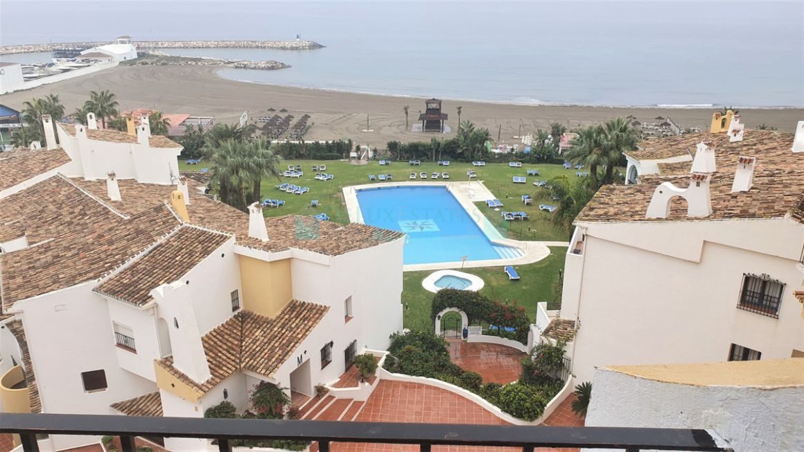 Studio for sale in Cabopino, Marbella East