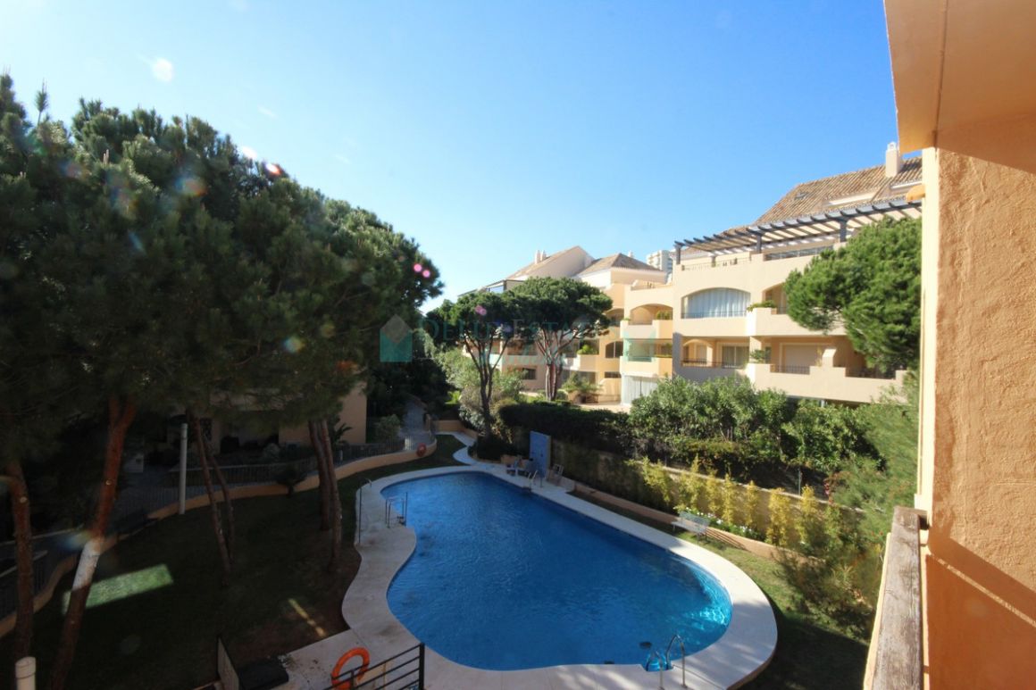 Apartment for sale in Elviria, Marbella East