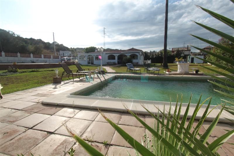 Finca for sale in Valle Romano, Estepona