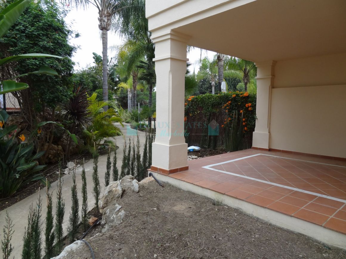 Ground Floor Apartment for sale in Marbella - Puerto Banus