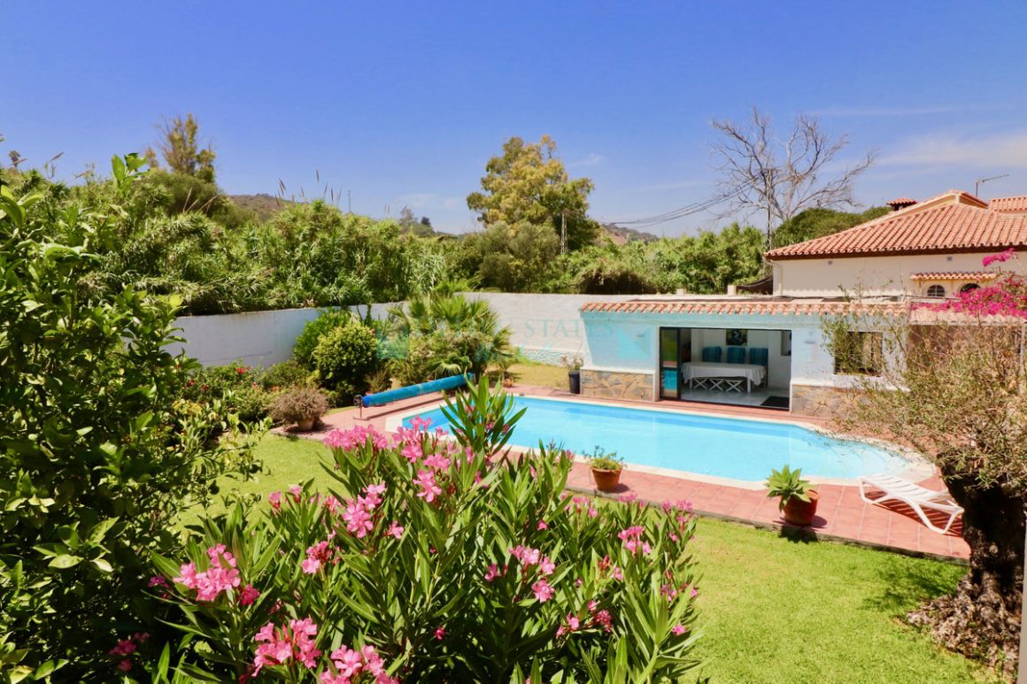 Villa in Estepona