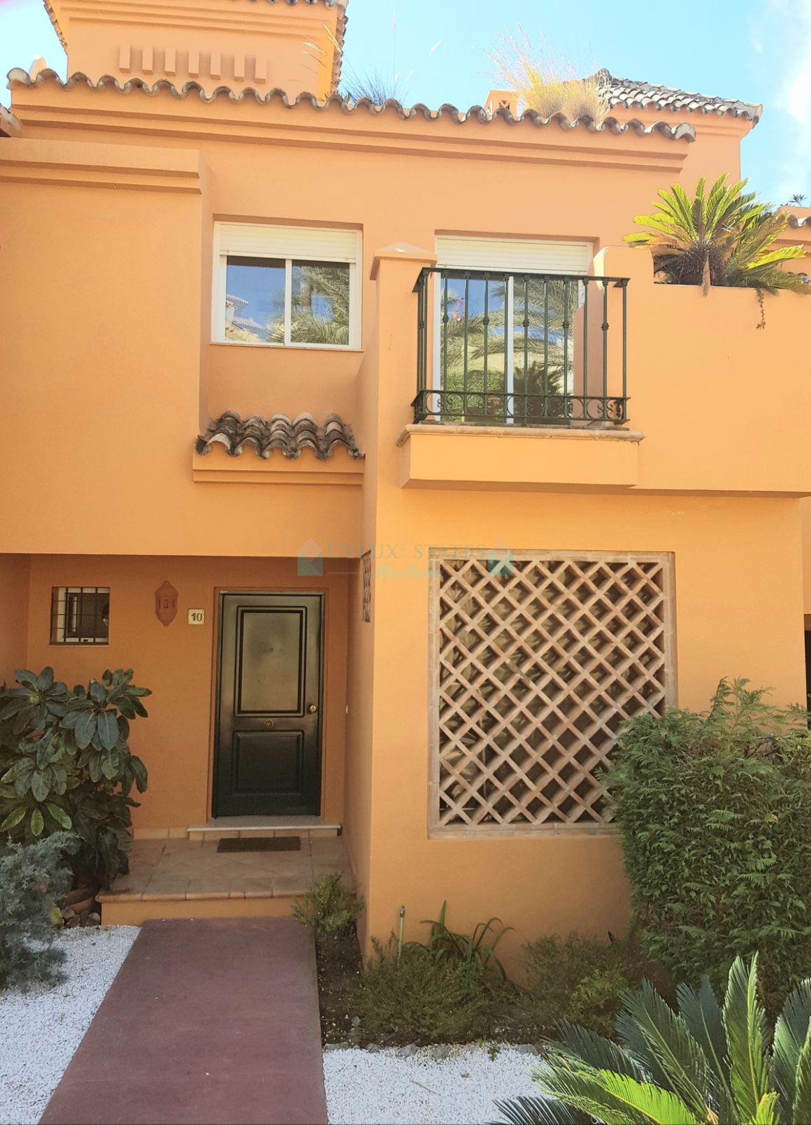 Town House for sale in Benahavis