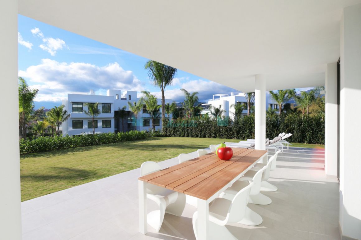 Apartamento Planta Baja en alquiler en Benahavis
