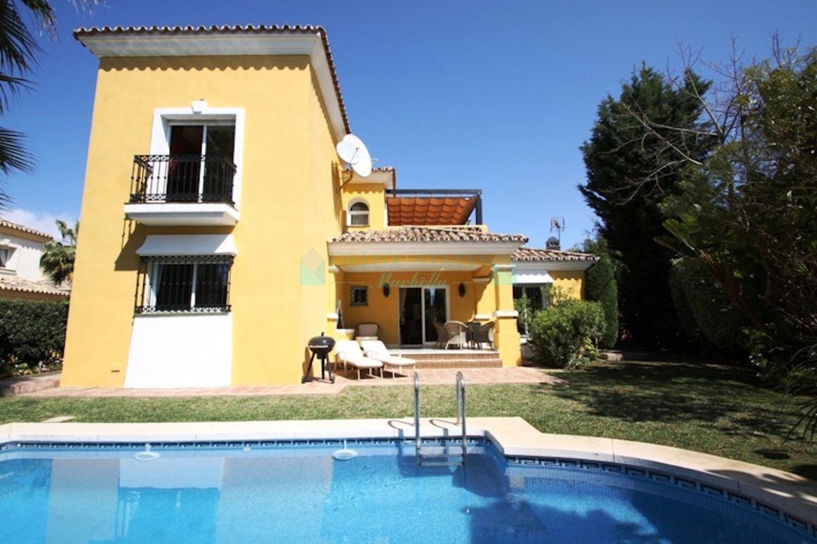 Villa for rent in Bahia de Marbella, Marbella East
