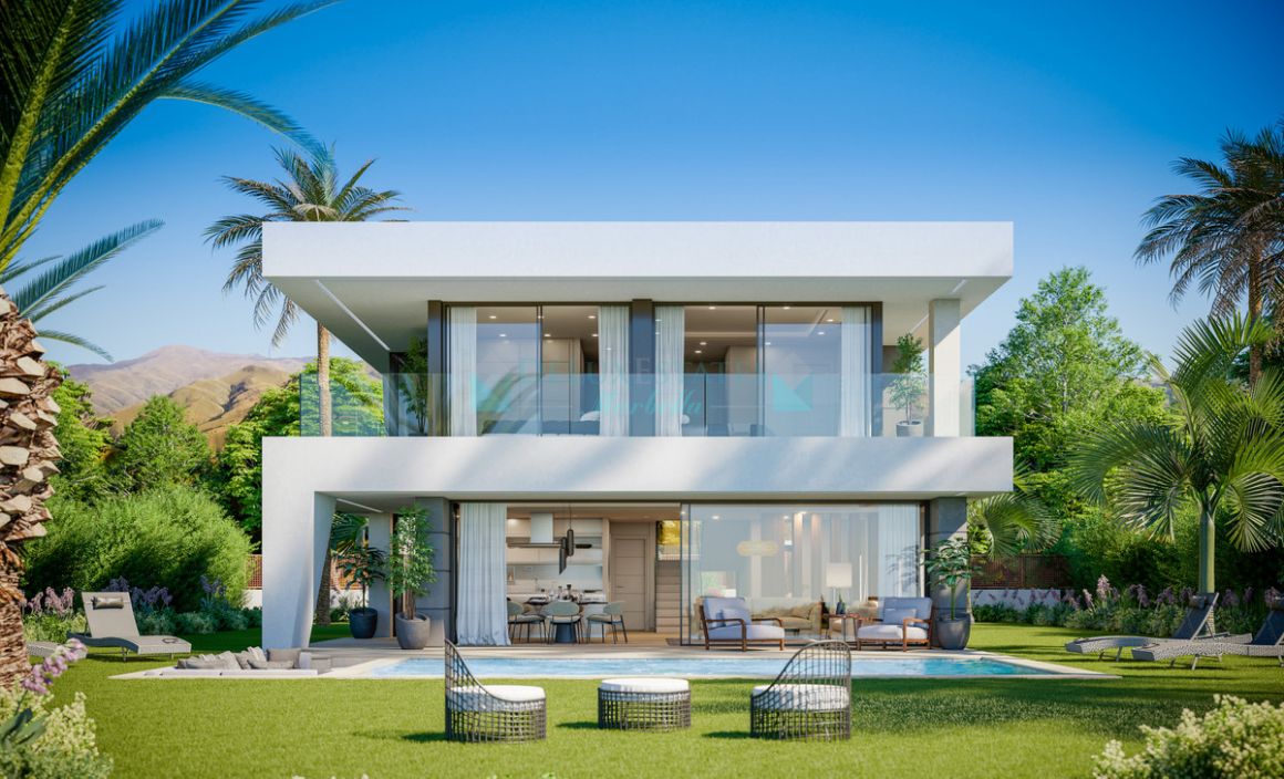 Villa for sale in Bel Air, Estepona