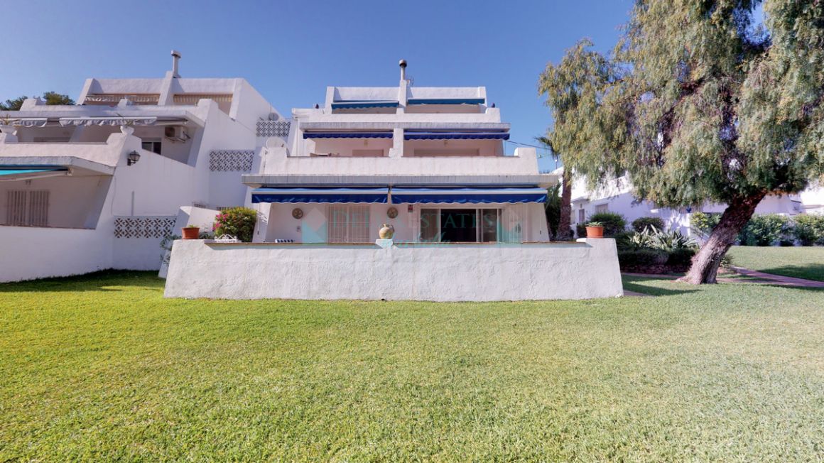 Ground Floor Apartment for sale in Marbella - Puerto Banus