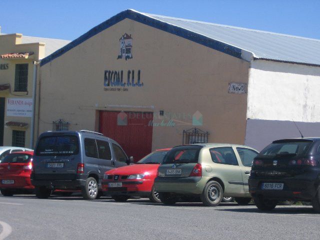 Local Comercial en venta en Estepona