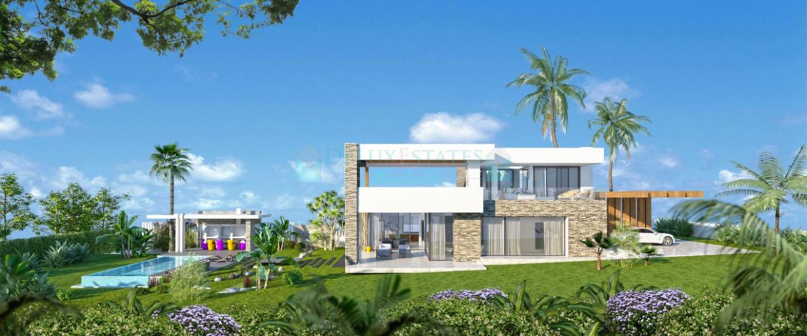 Villa for sale in Nueva Andalucia