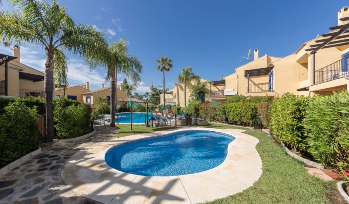 Town House for sale in Marbella - Puerto Banus
