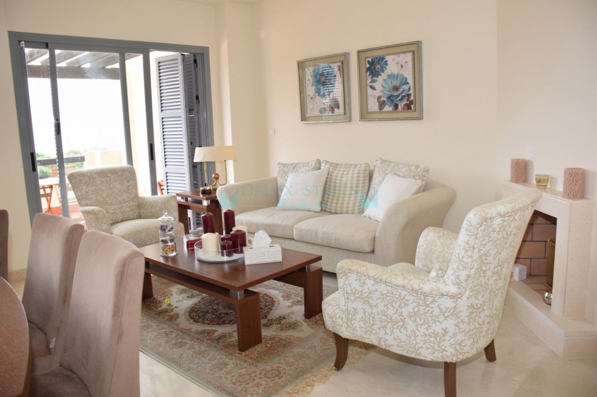 Semi Detached Villa for sale in Cabopino, Marbella East