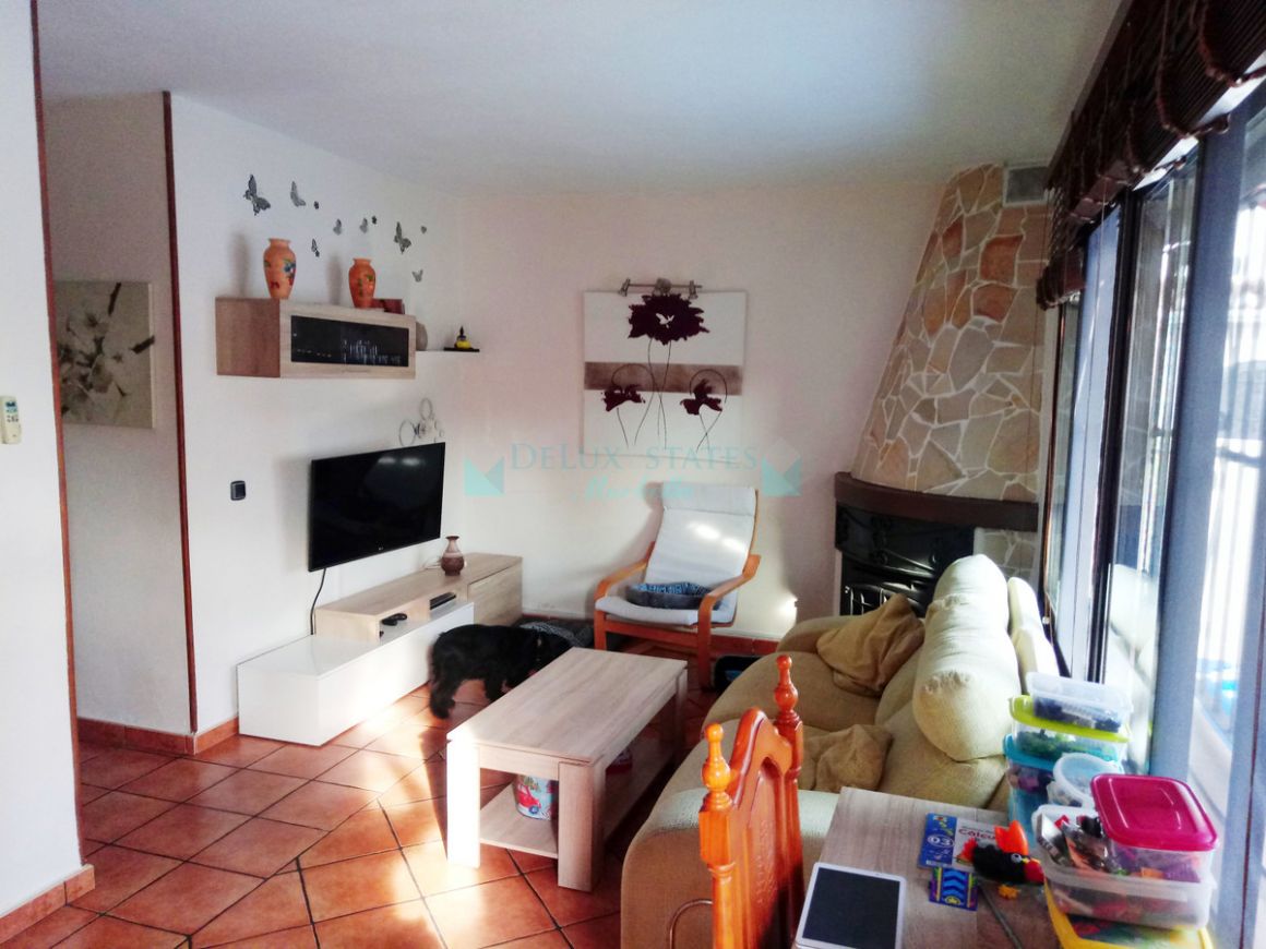 Semi Detached Villa for sale in Marbella