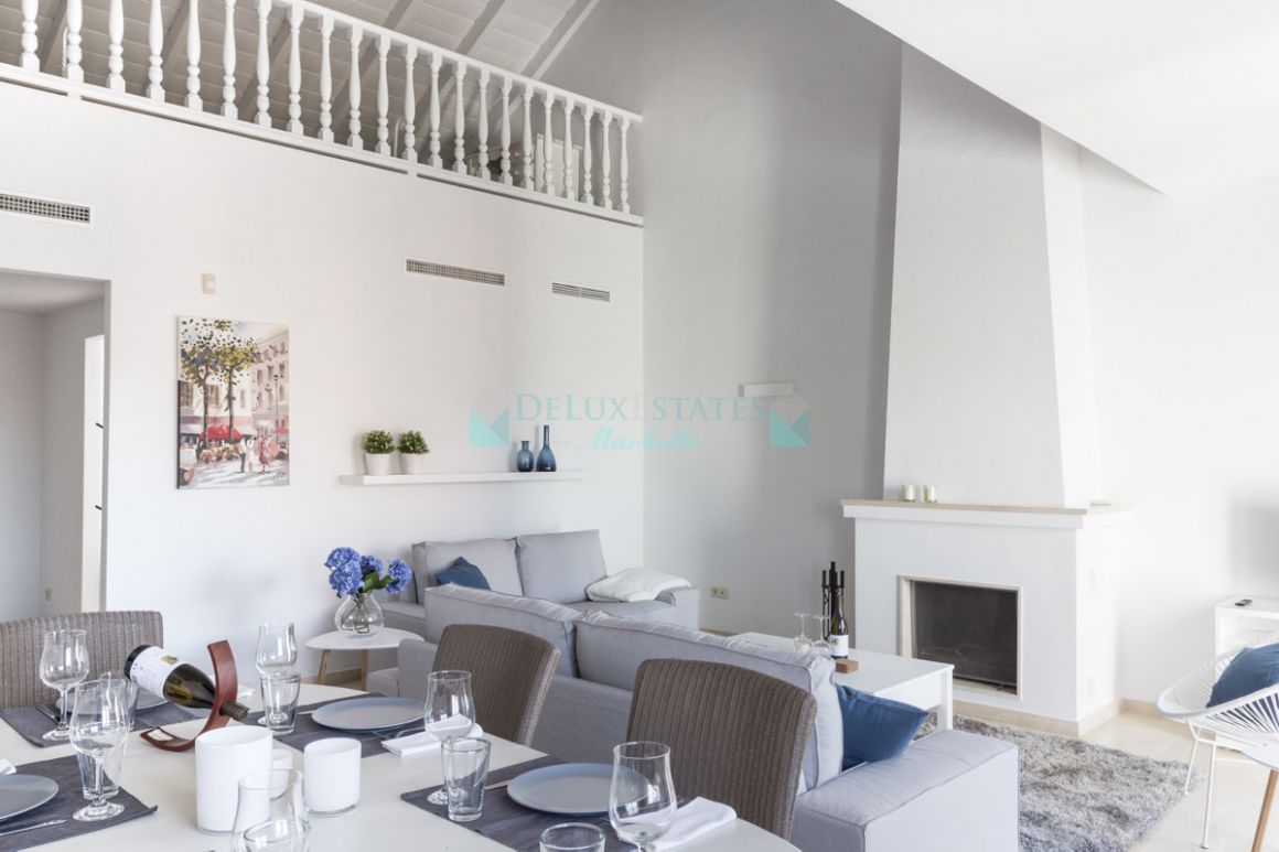 Penthouse for sale in Carib Playa, Marbella East