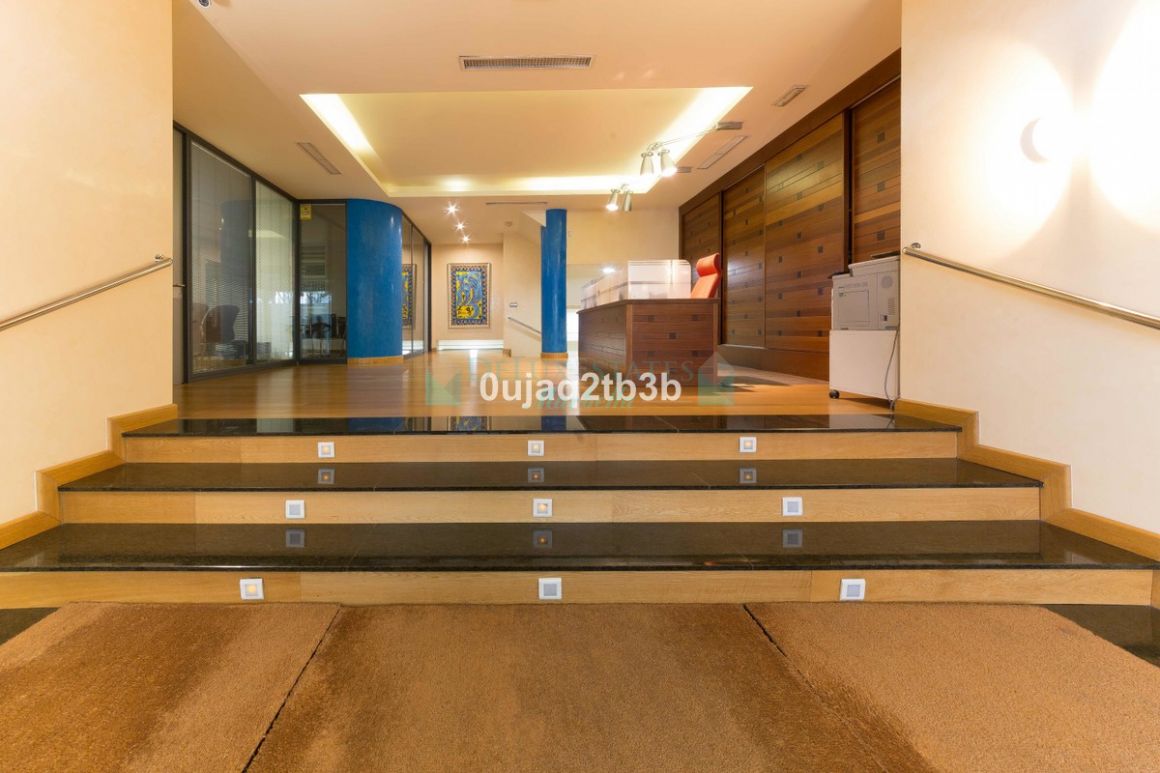 Office for rent in Marbella