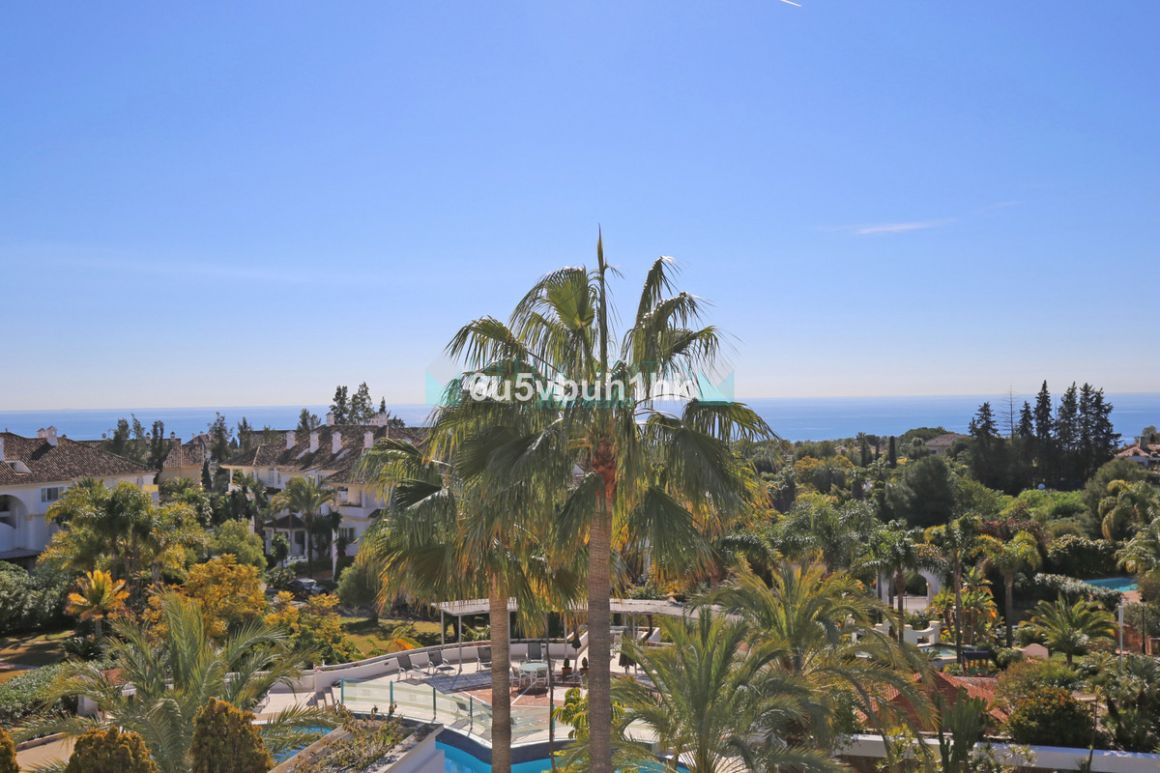 Penthouse for sale in Marbella Golden Mile