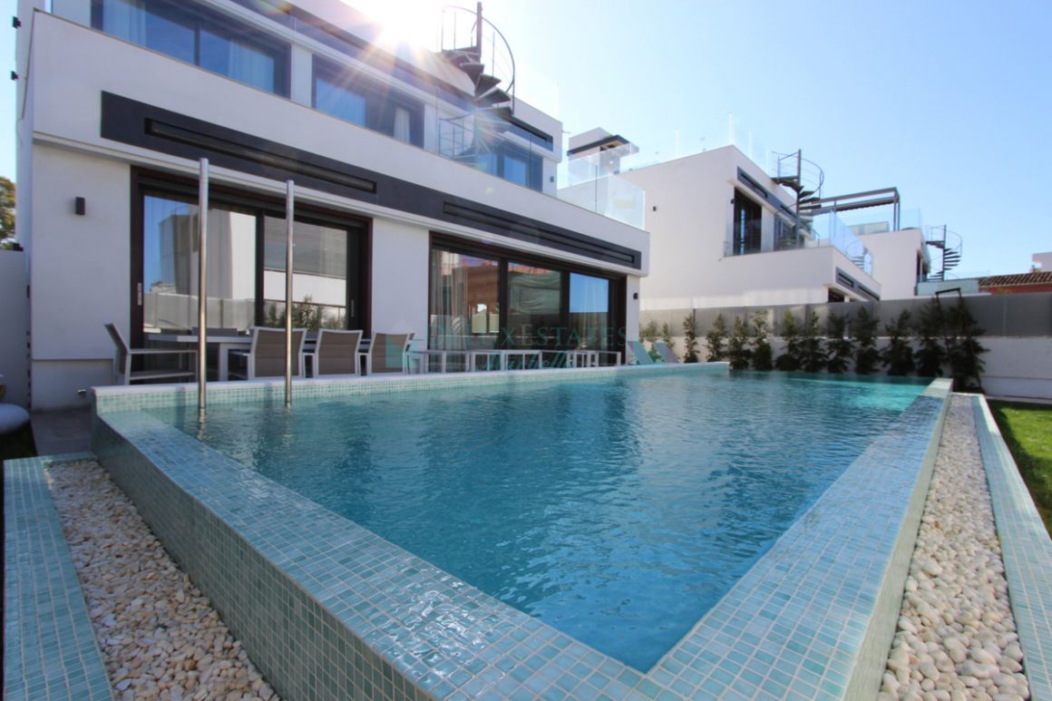 Villa for sale in Marbella - Puerto Banus