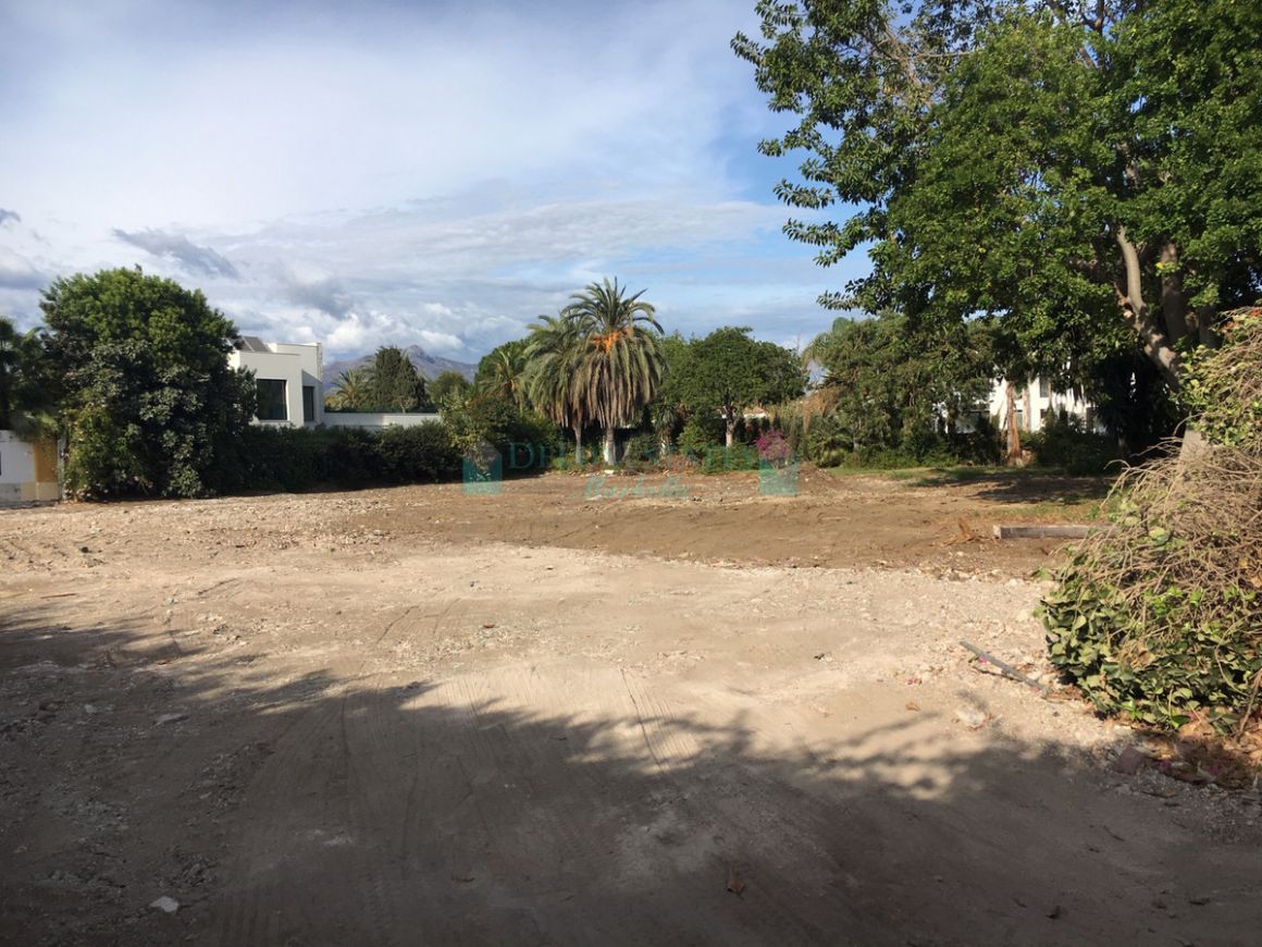 Residential Plot for sale in Guadalmina Baja, San Pedro de Alcantara