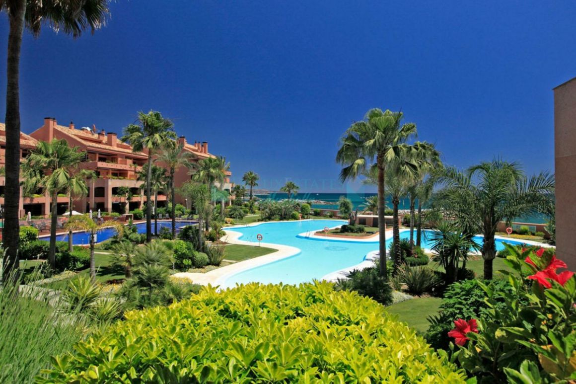 Ground Floor Apartment for sale in Marbella - Puerto Banus