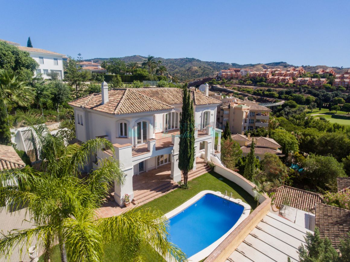 Villa for sale in Elviria, Marbella East