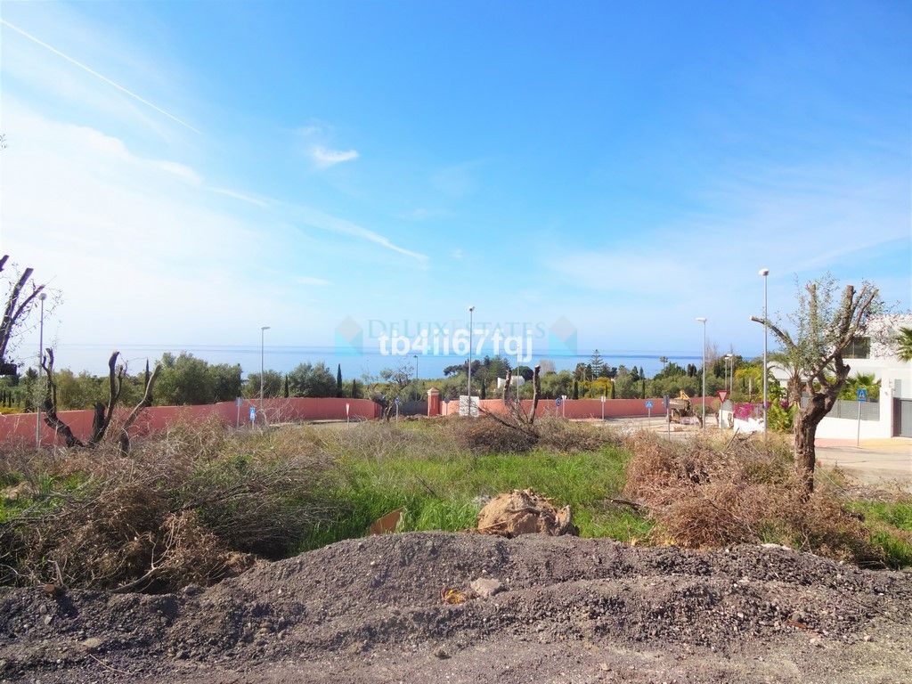 Industrial Land for sale in Rio Real, Marbella East