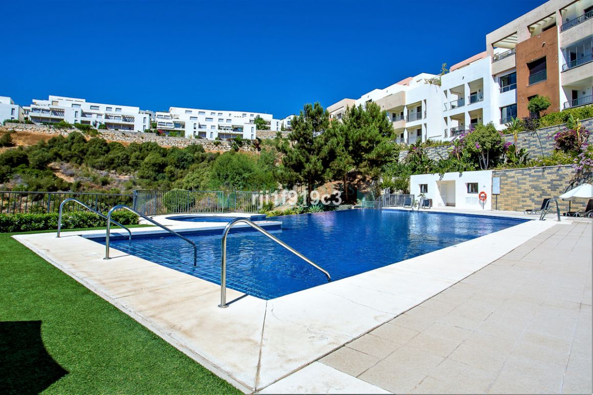 Ground Floor Apartment for sale in Los Altos de los Monteros, Marbella East