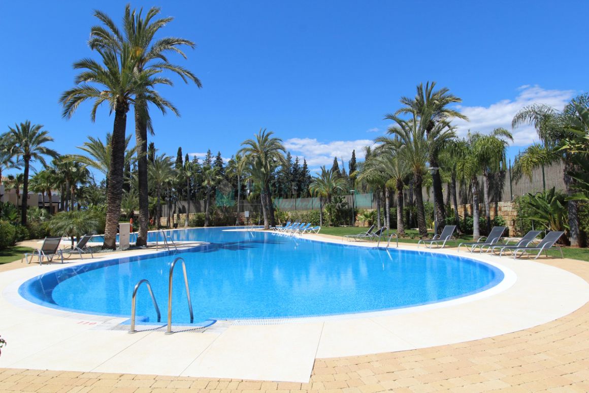 Penthouse for rent in Nueva Andalucia