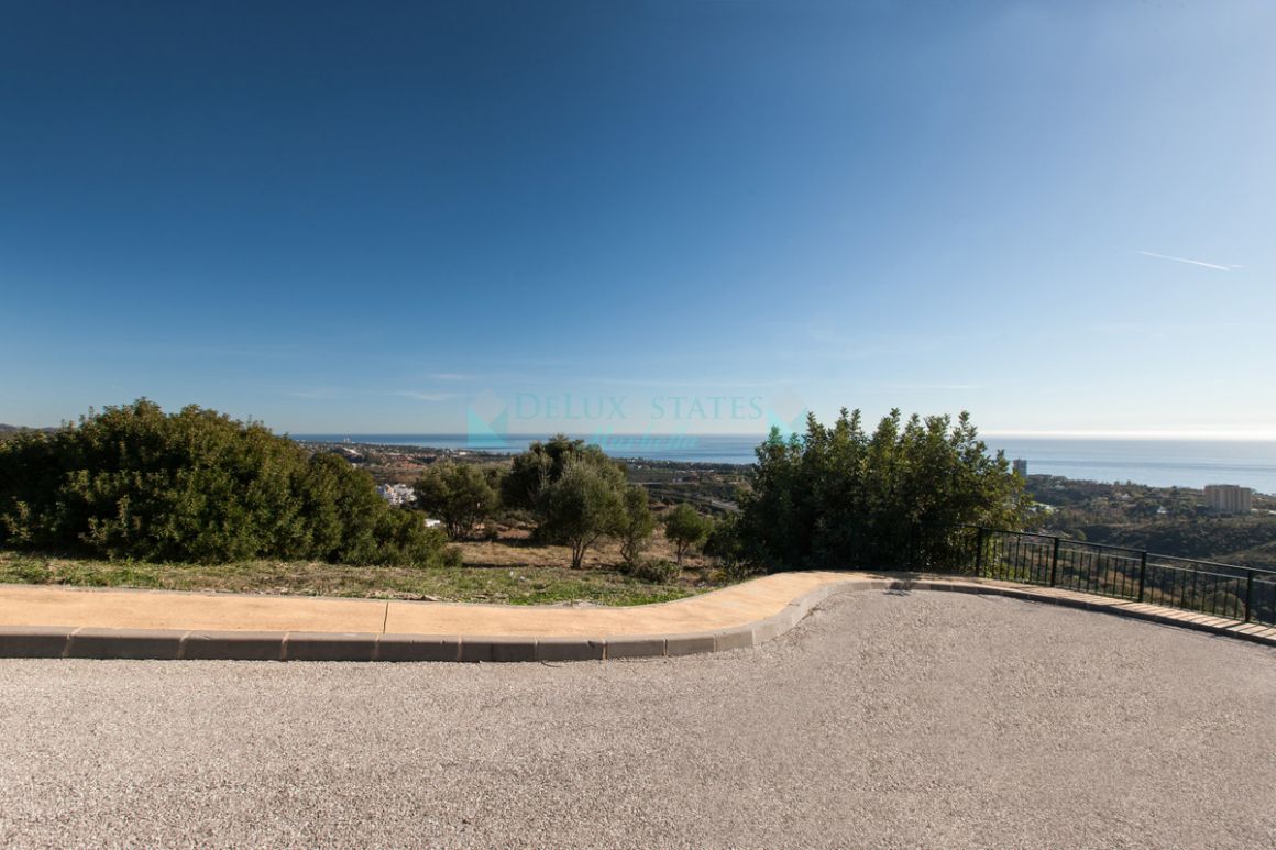 Residential Plot for sale in Los Monteros, Marbella East