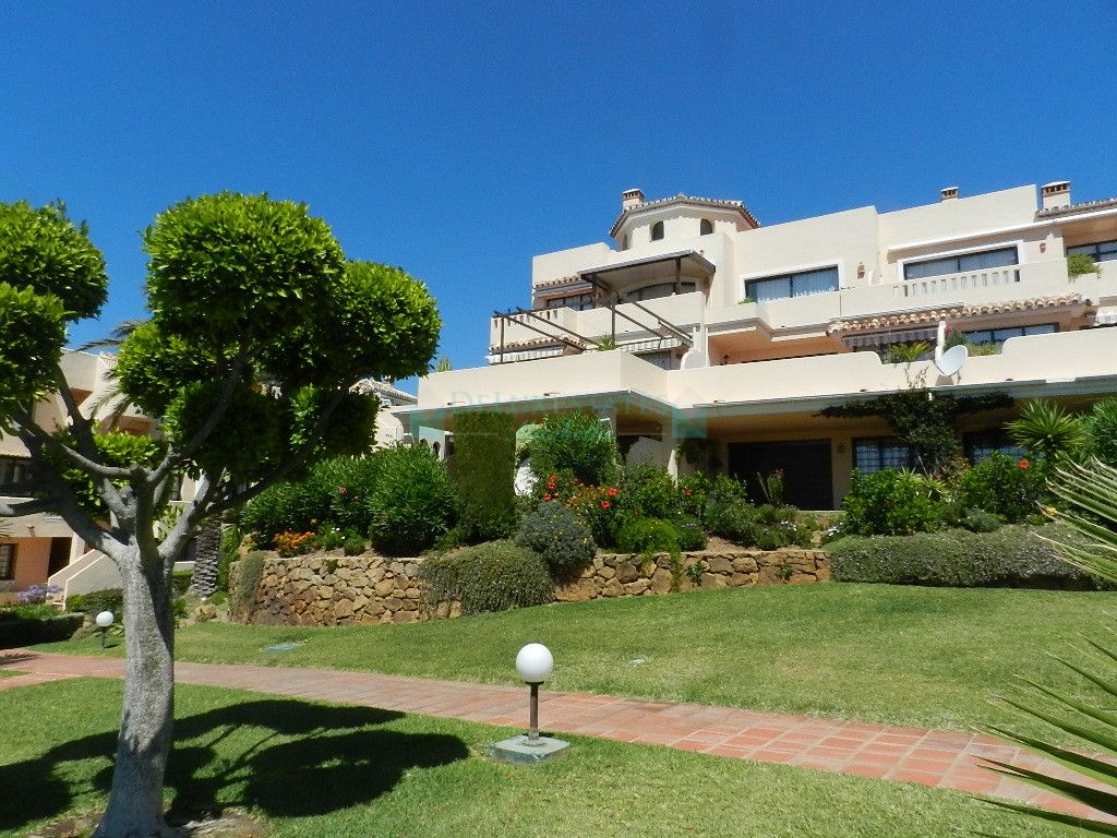 Apartment in Elviria, Marbella East