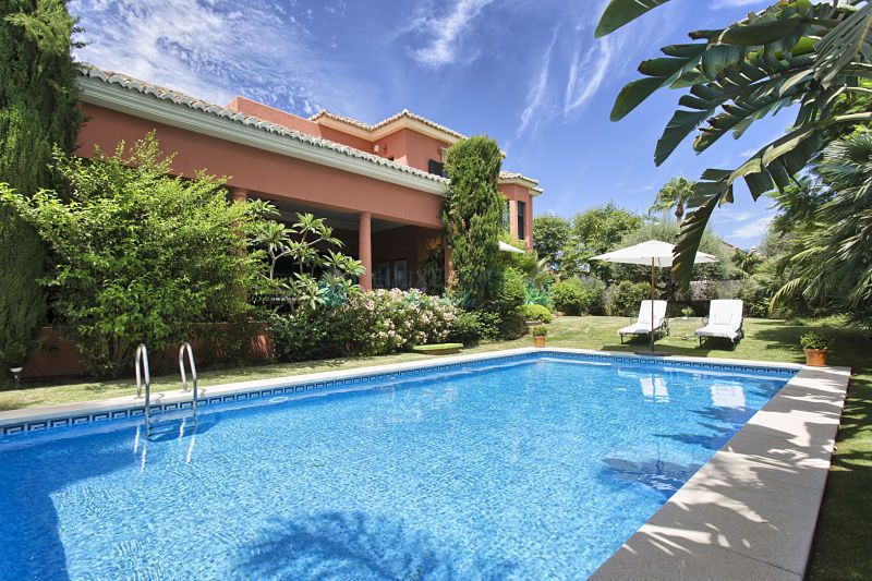 Villa en alquiler en  Nagüeles, Marbella Golden Mile