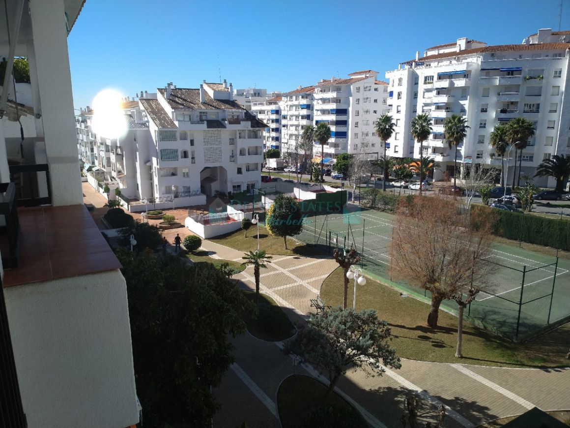 Apartment for sale in Nueva Andalucia
