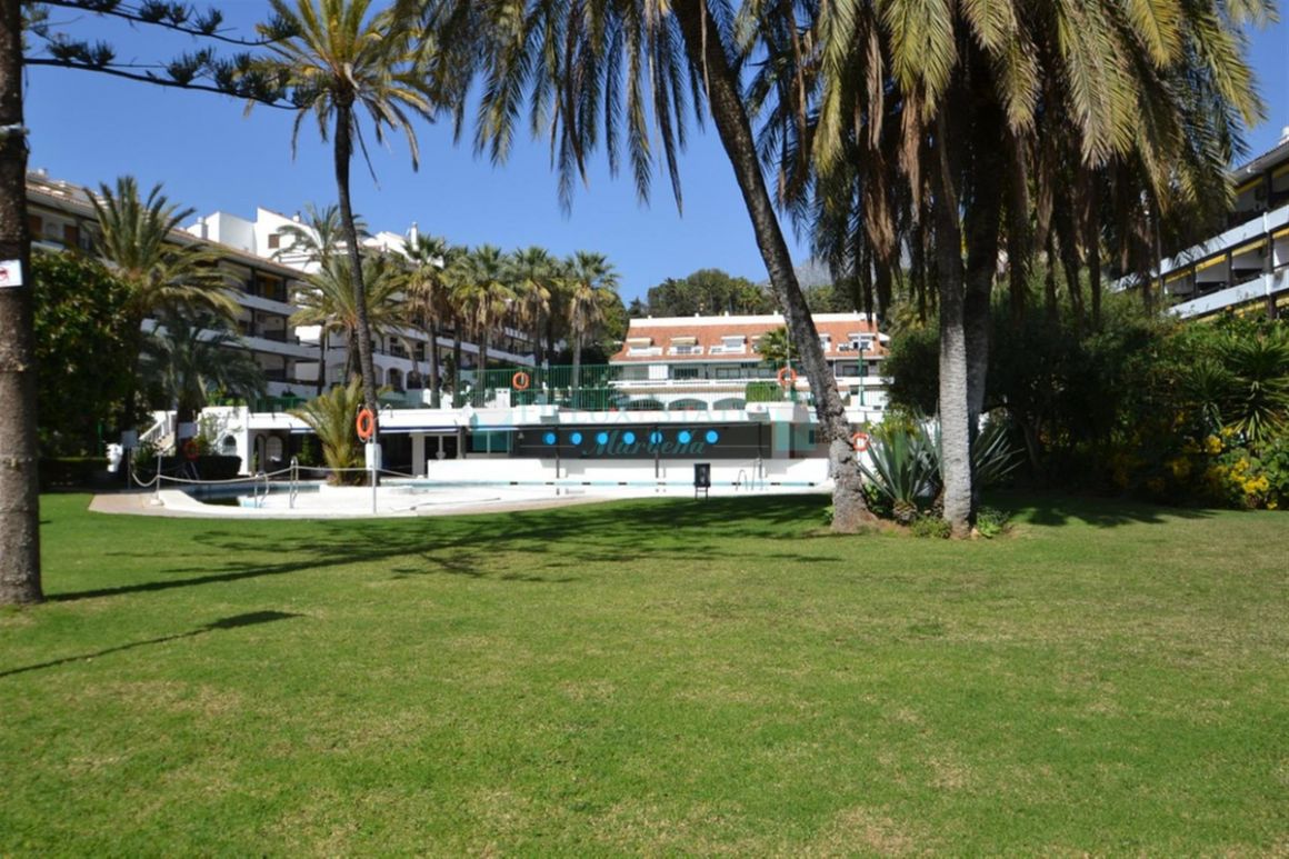 Ground Floor Apartment for sale in Marbella Golden Mile