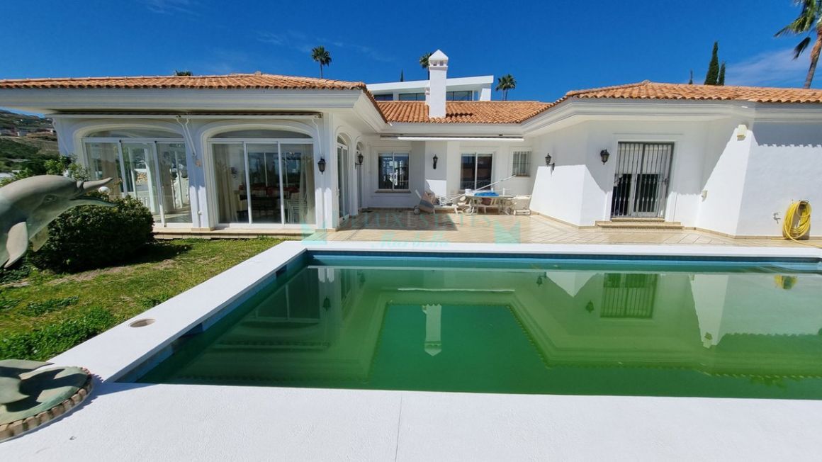 Villa for rent in Benahavis