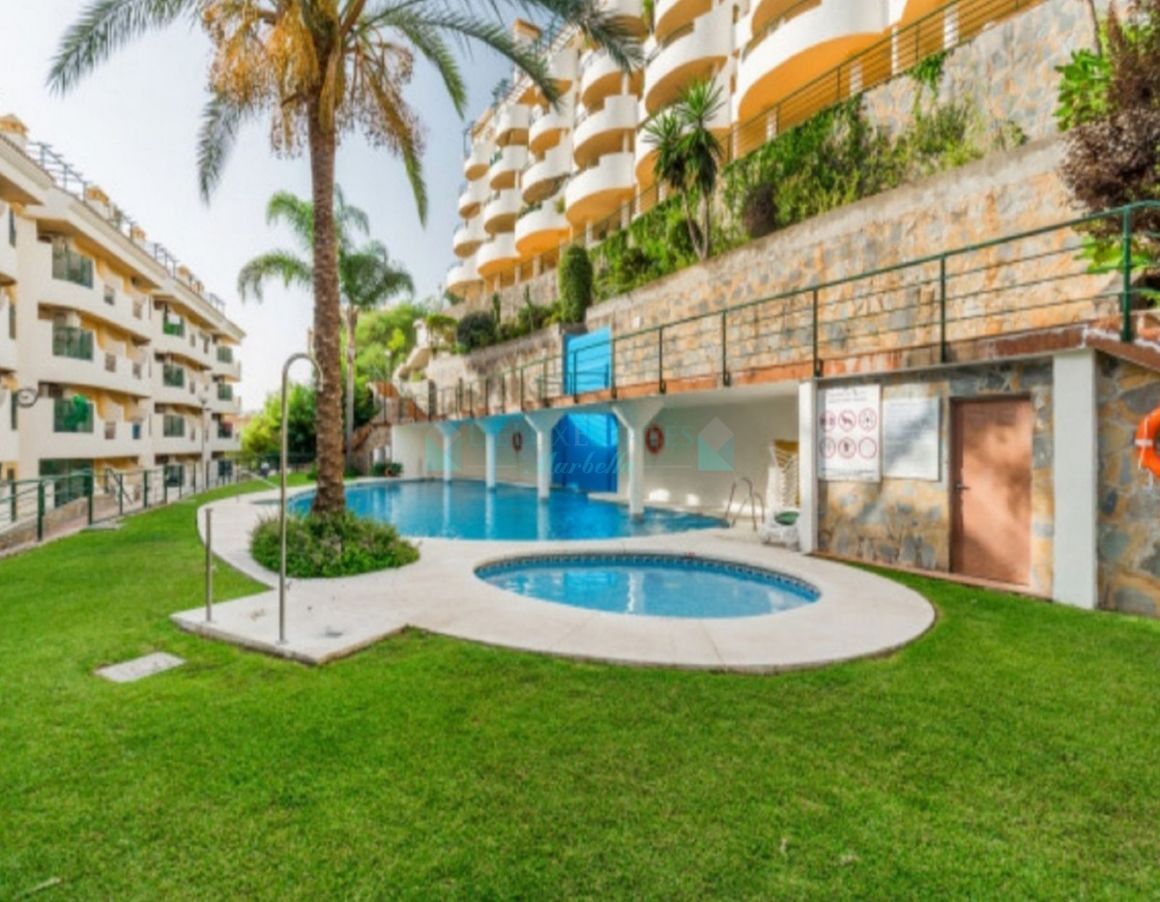 Apartamento Planta Baja en venta en  Aloha, Nueva Andalucia