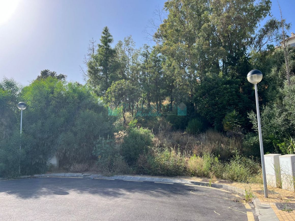 Residential Plot for sale in Estepona