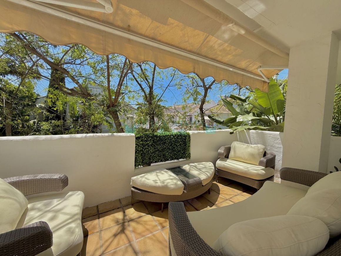 Apartment for rent in Nueva Andalucia