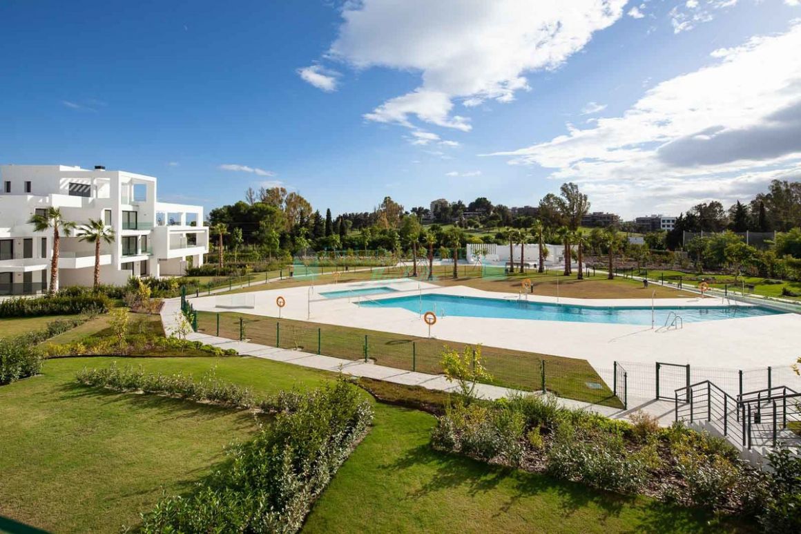 Apartment for rent in Atalaya, Estepona