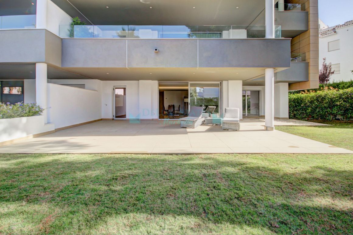 Ground Floor Apartment for sale in Nueva Andalucia