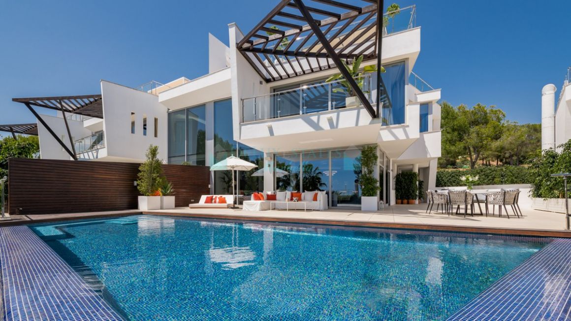 Semi Detached Villa for sale in Sierra Blanca, Marbella Golden Mile
