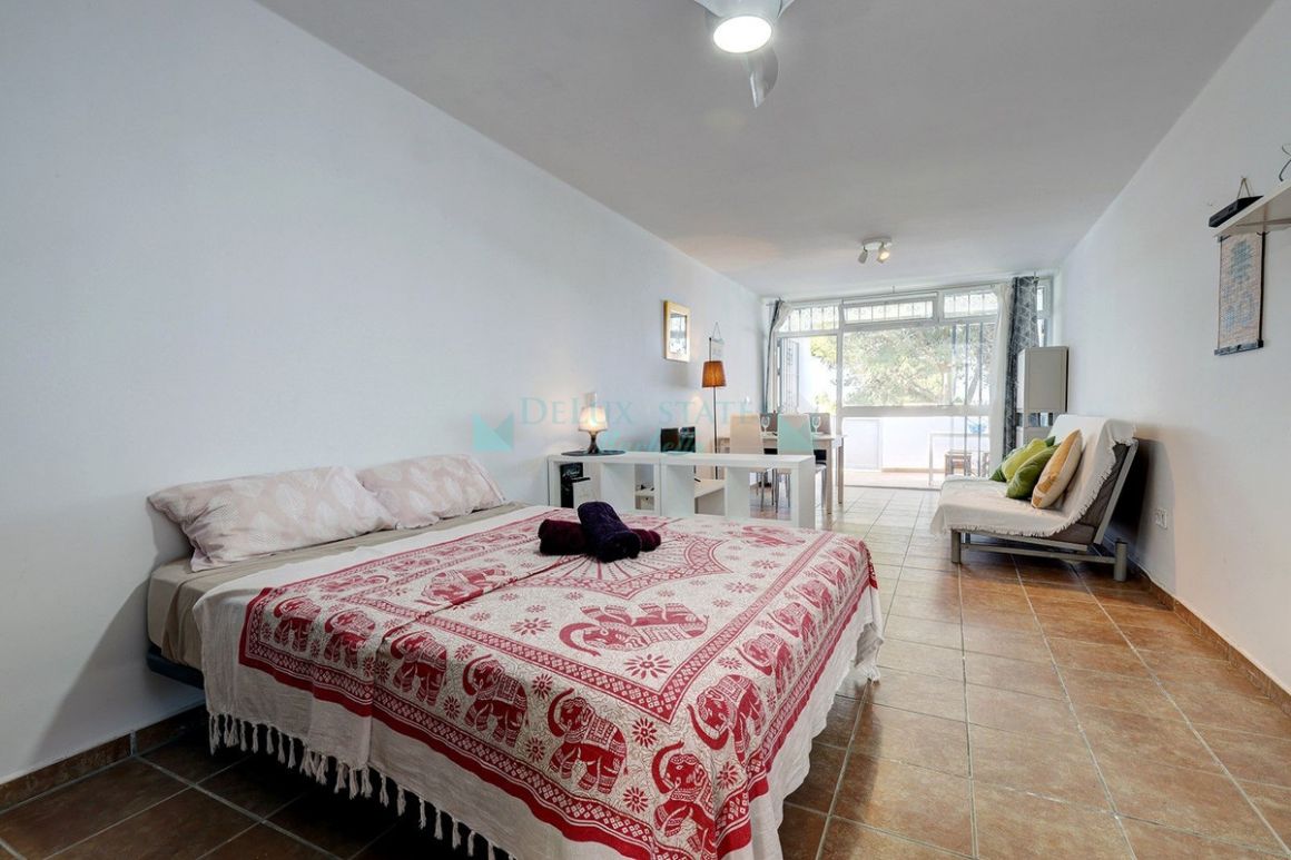Studio for sale in Estepona