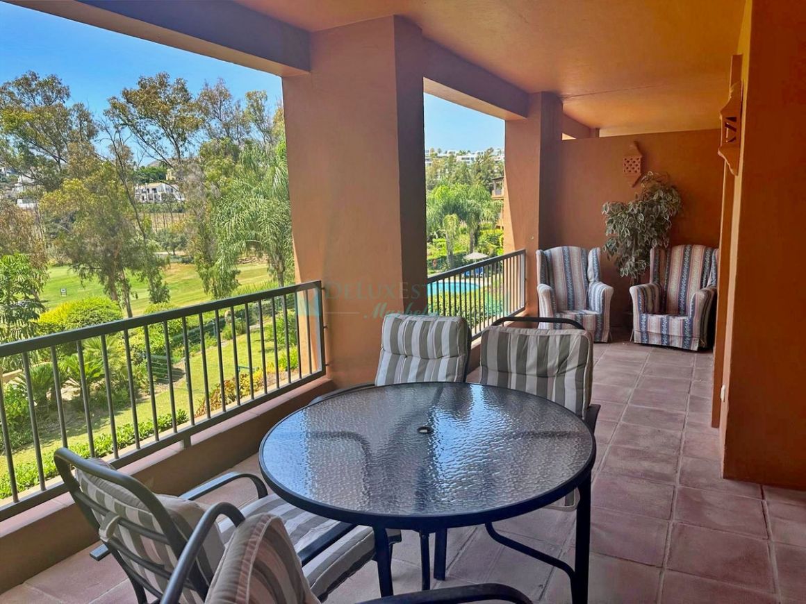 Apartment in Atalaya, Estepona