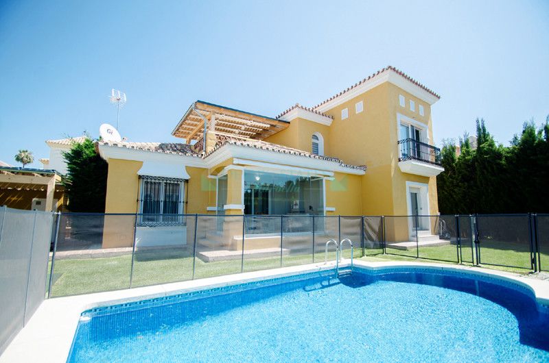 Villa for rent in Bahia de Marbella, Marbella East