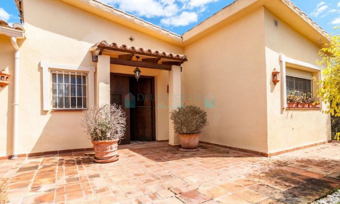 Villa for sale in San Pedro de Alcantara