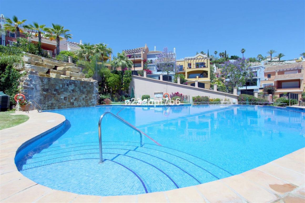 Town House for rent in Nueva Andalucia