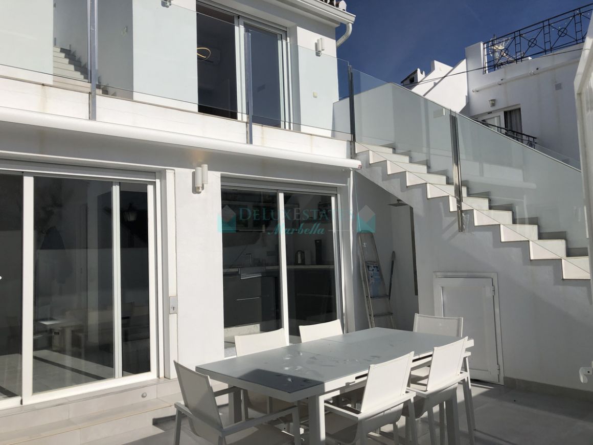 Semi Detached Villa for sale in New Golden Mile, Estepona