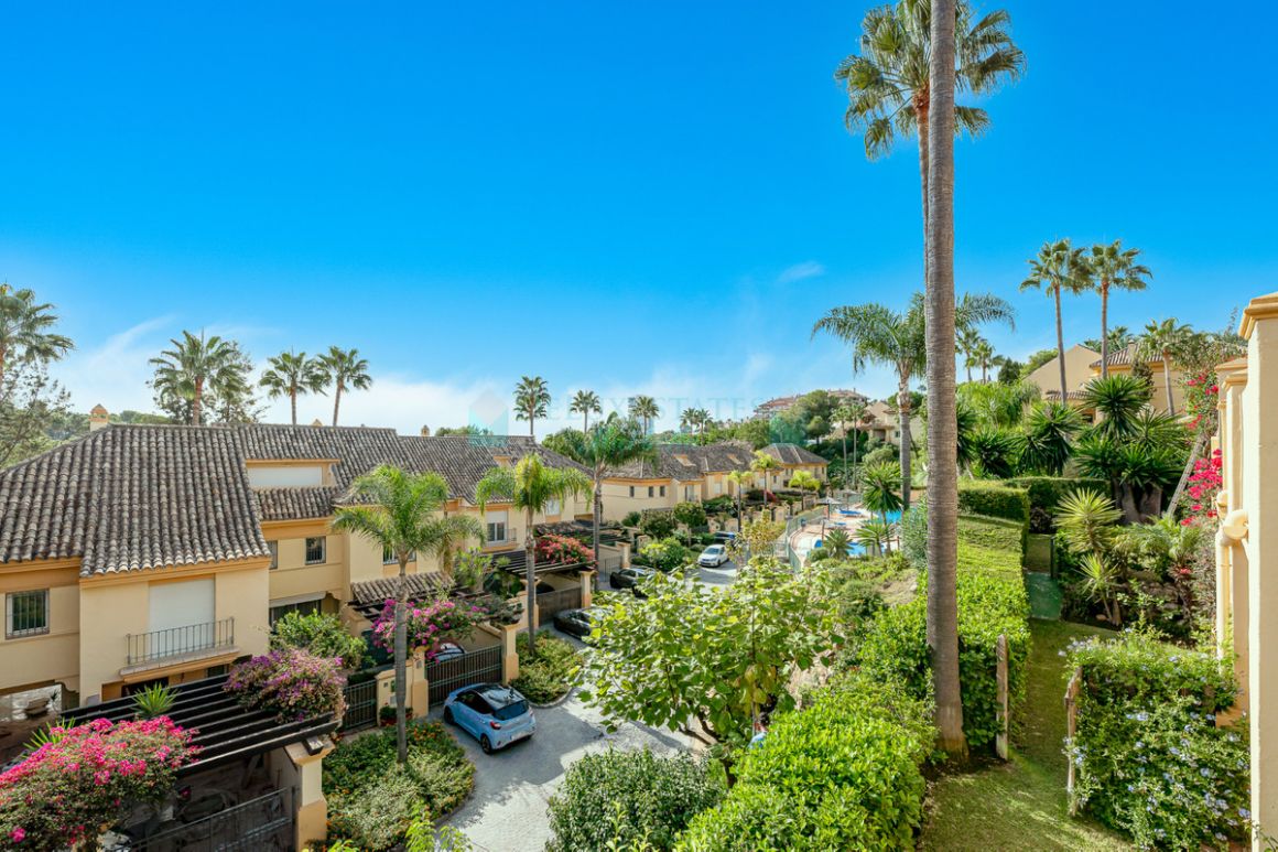Town House for sale in Rio Real, Marbella East