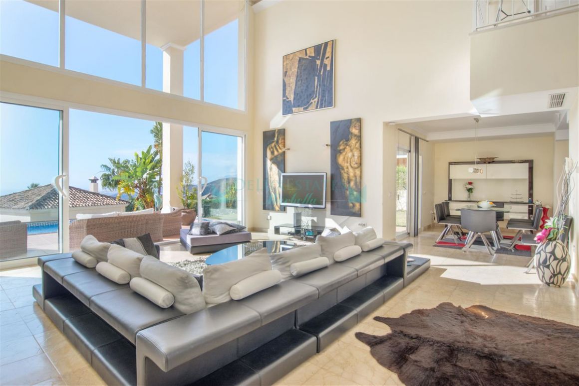 Villa for sale in Istan