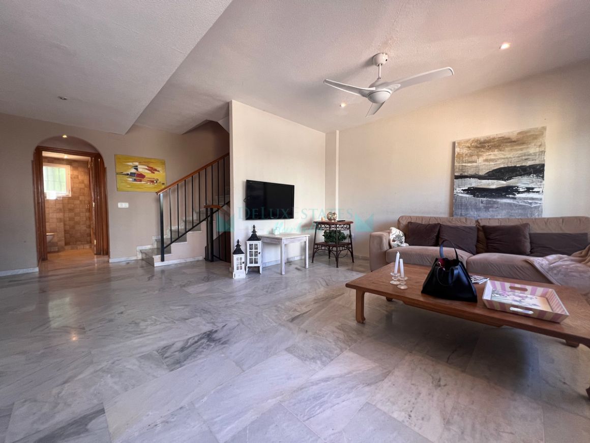 Town House for sale in Las Chapas, Marbella East