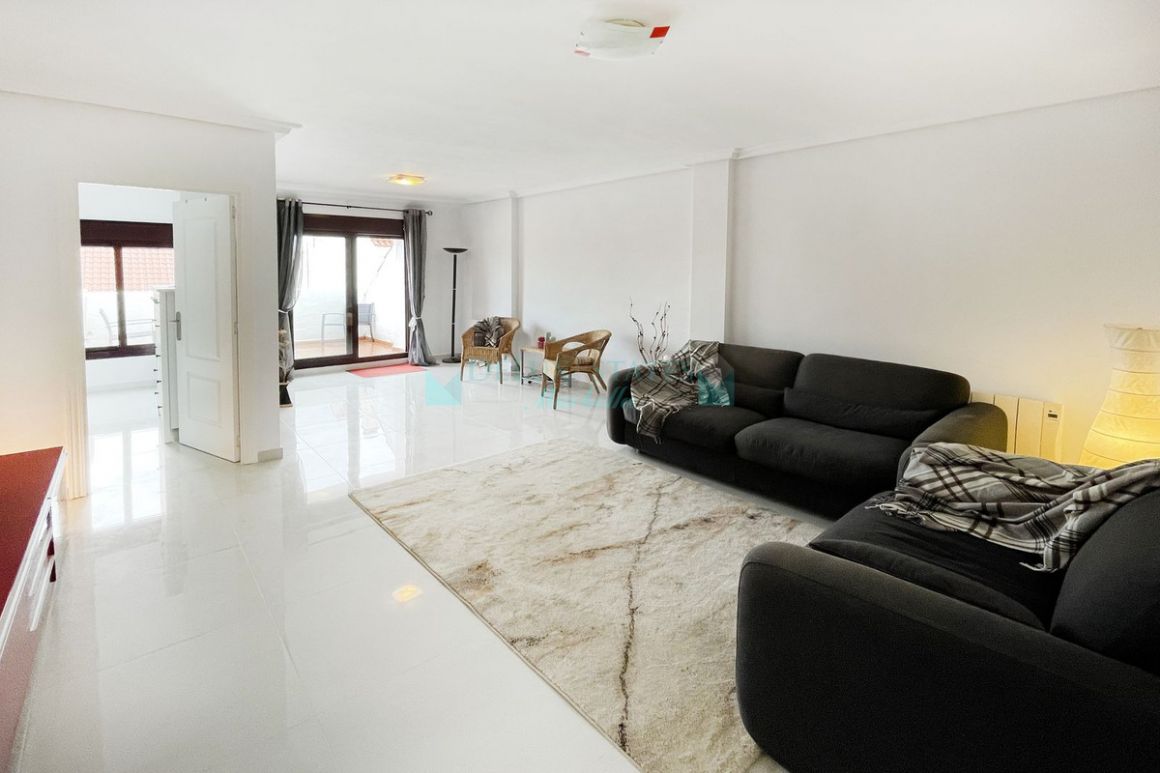 Penthouse for sale in Nueva Andalucia
