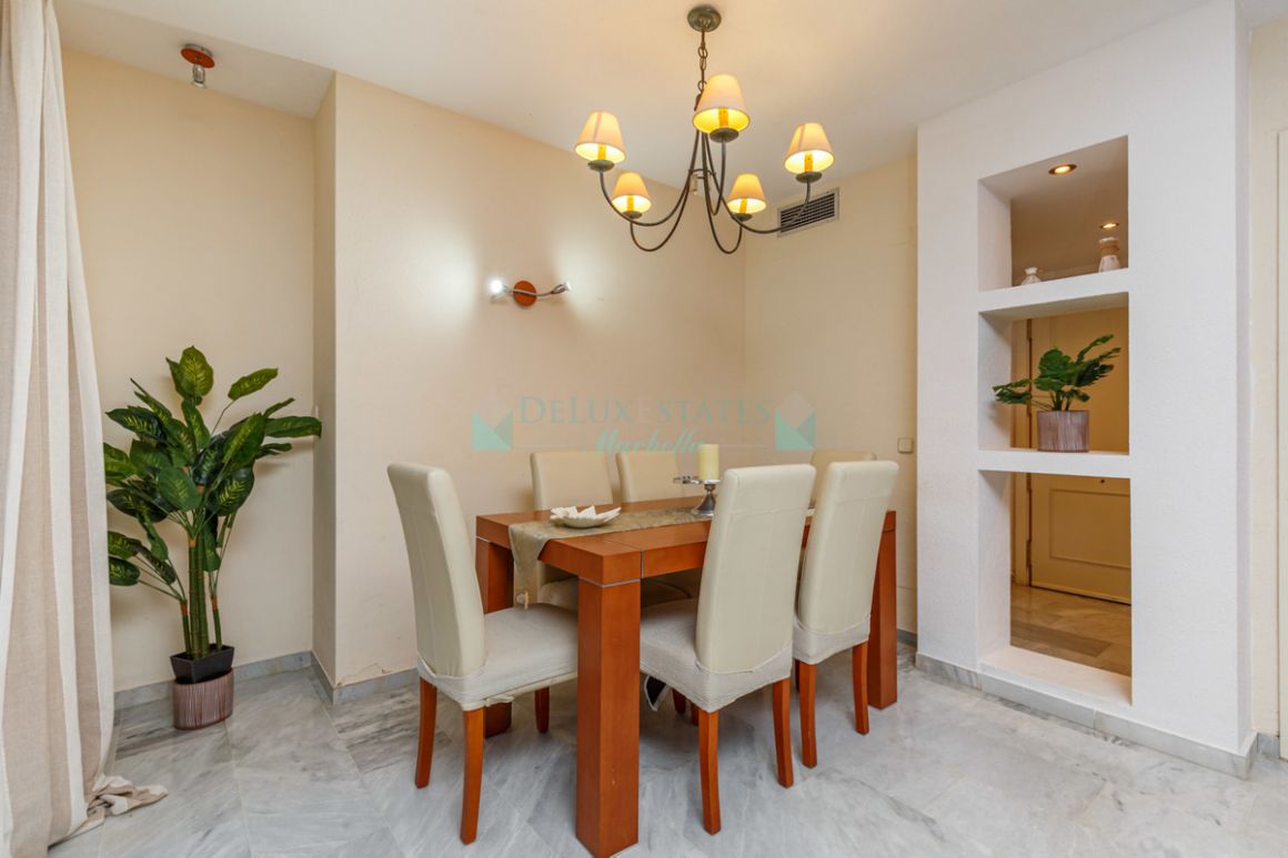 Ground Floor Apartment for sale in Nueva Andalucia