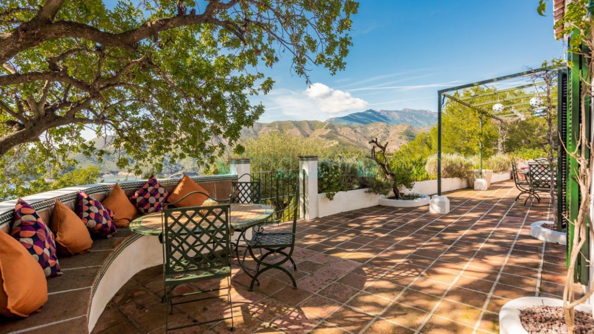 Villa for sale in Istan