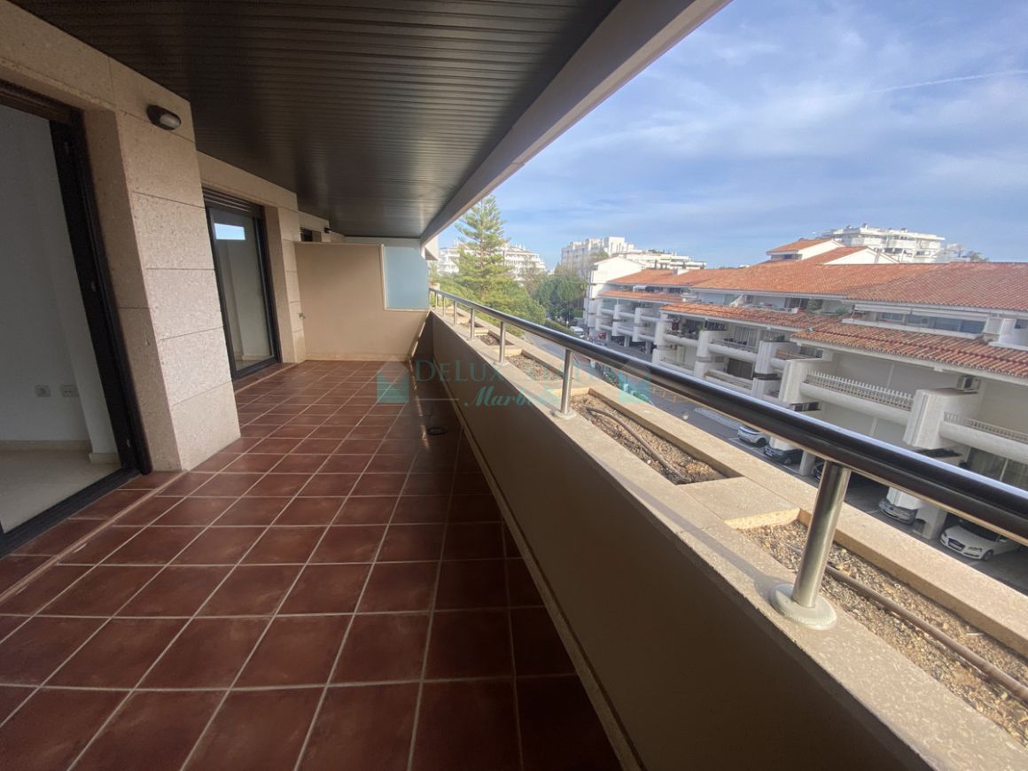 Penthouse for sale in Marbella Golden Mile